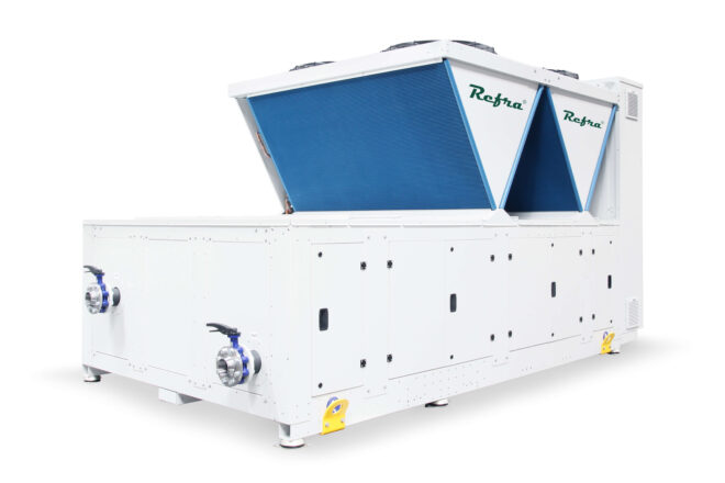 Air cooled propane chillers Galaxy Twin with half box manufactured by Refra from the back right side