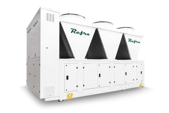 Air cooled industrial chiller manufactured by Refra from the side