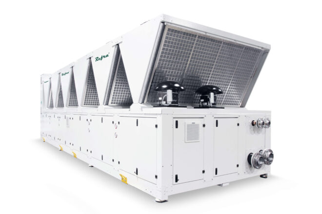 Air cooled propane chillers Galaxy Quad manufactured by Refra from the right back