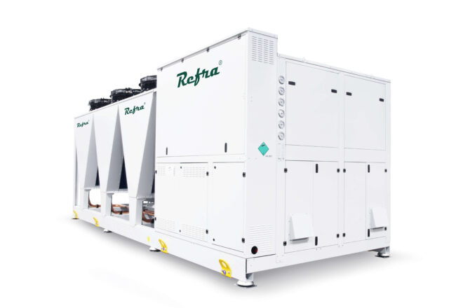 Air to water propane Solis+ heat pump manufactured by Refra from the right side