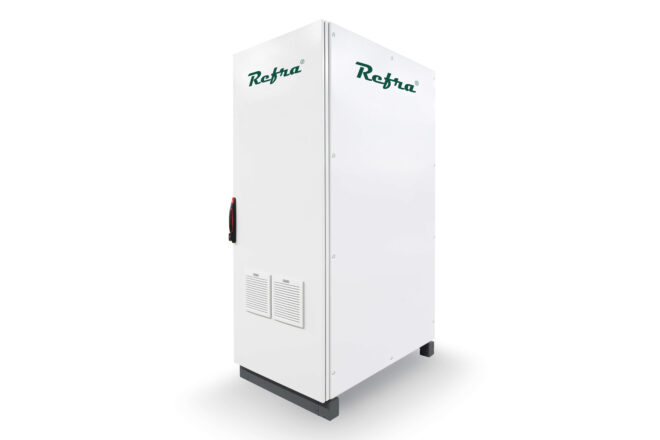 CO2 Light refrigeration system manufactured by Refra closed from the back left side