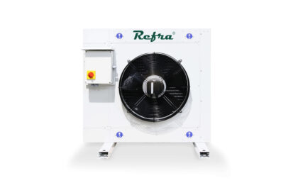 Single fan vertical condensers manufactured by Refra from the front