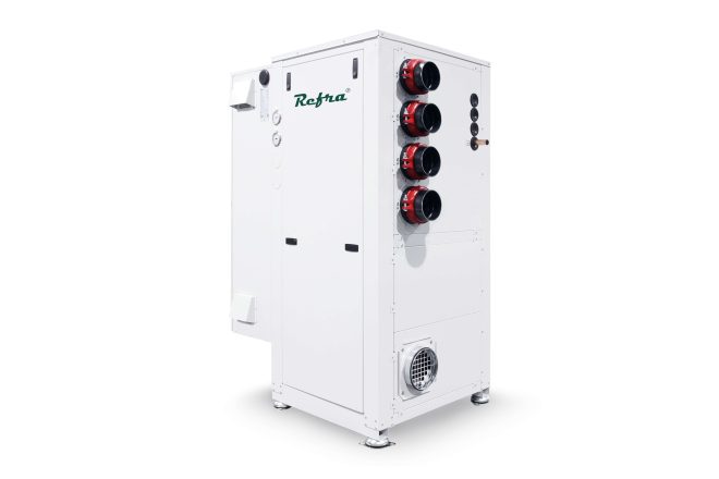 Refra Oasis Solo water to water heat pump from the right side with connections